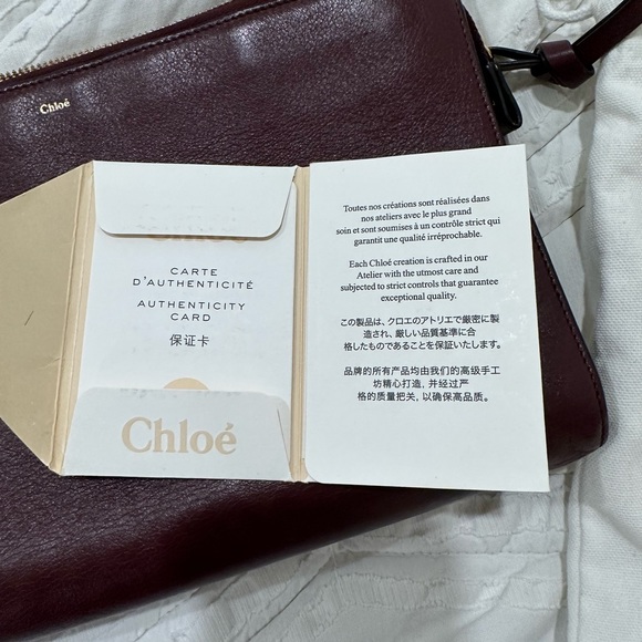CHLOE FLAT POUCH ALPHABET BURGUNDY - Picture 7 of 9